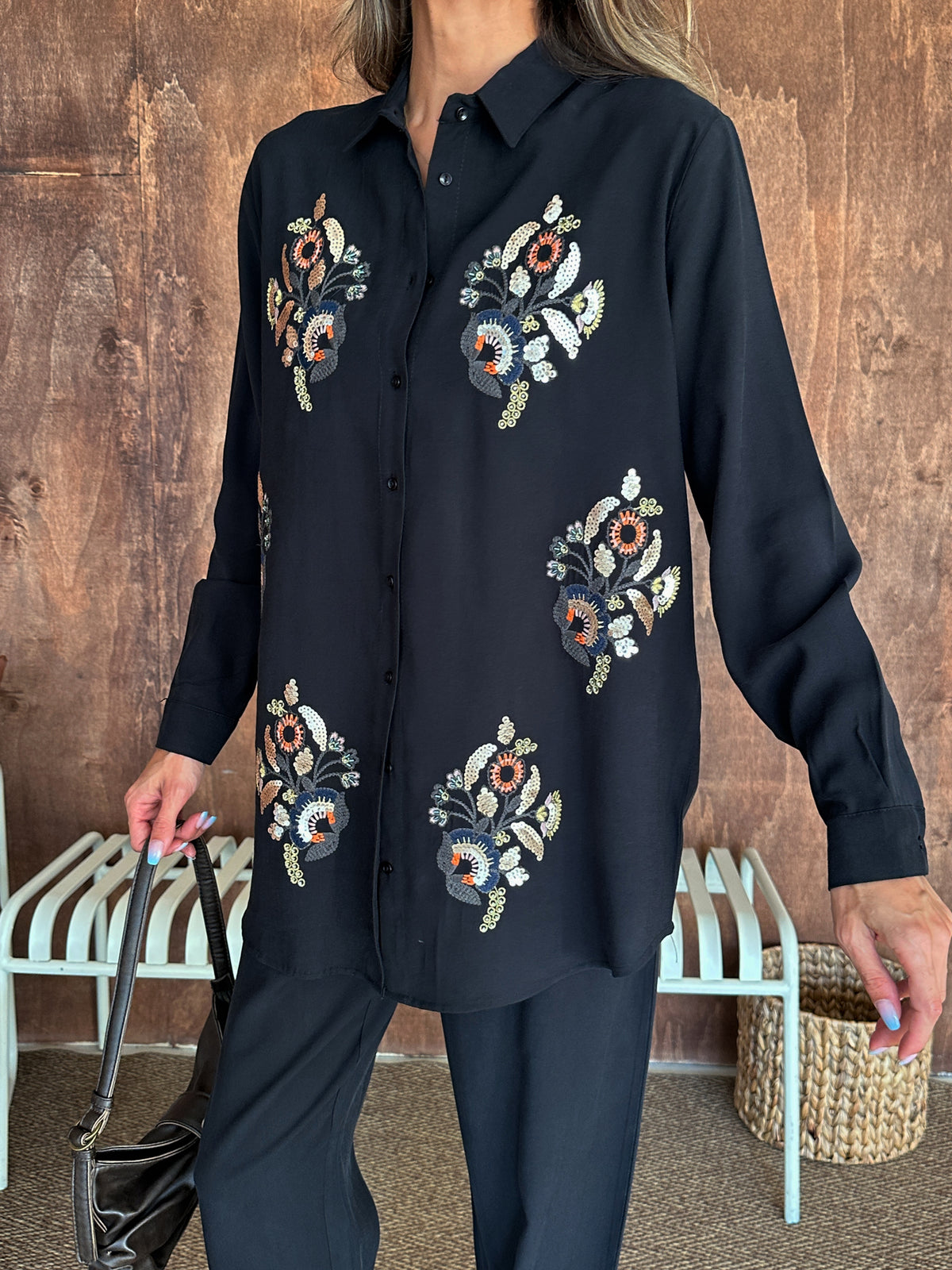 Çiçek İşlemeli Oversize Cupro Gömlek #2209